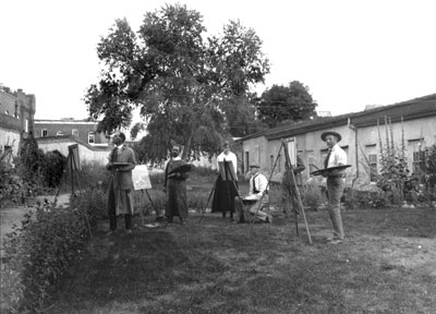 Artists at work, Palace of the Governors, Santa Fe, NM, c. 1917, Photo by Wesley Bradfield